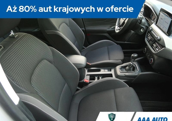 Ford Focus cena 70000 przebieg: 33993, rok produkcji 2019 z Nałęczów małe 172